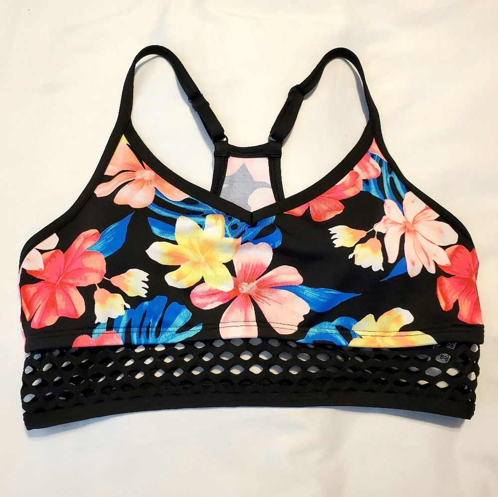 VS Pink Ultimate sports bra